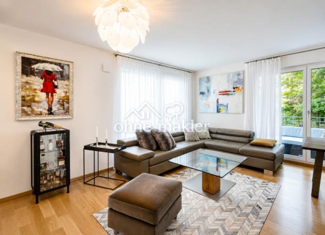großzügiger Wohnbereich 35 m²