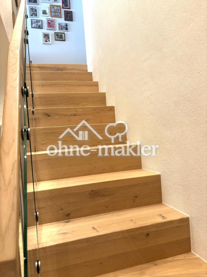 Vollholztreppen