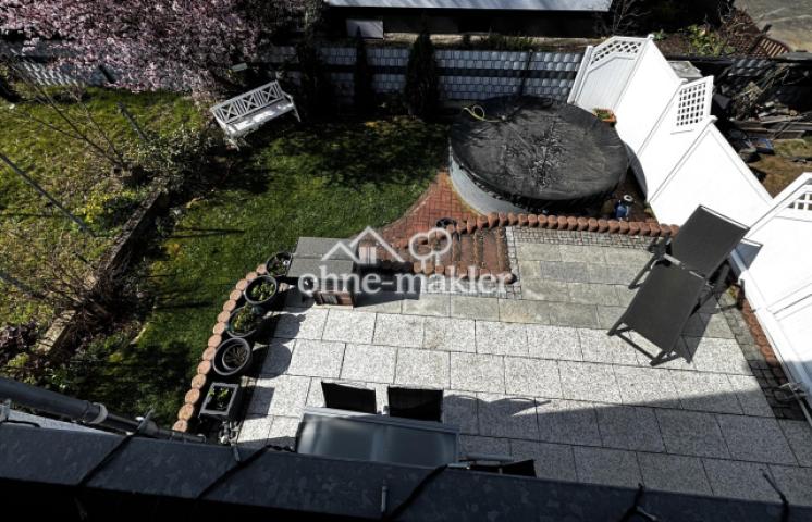 Blick zum Pool