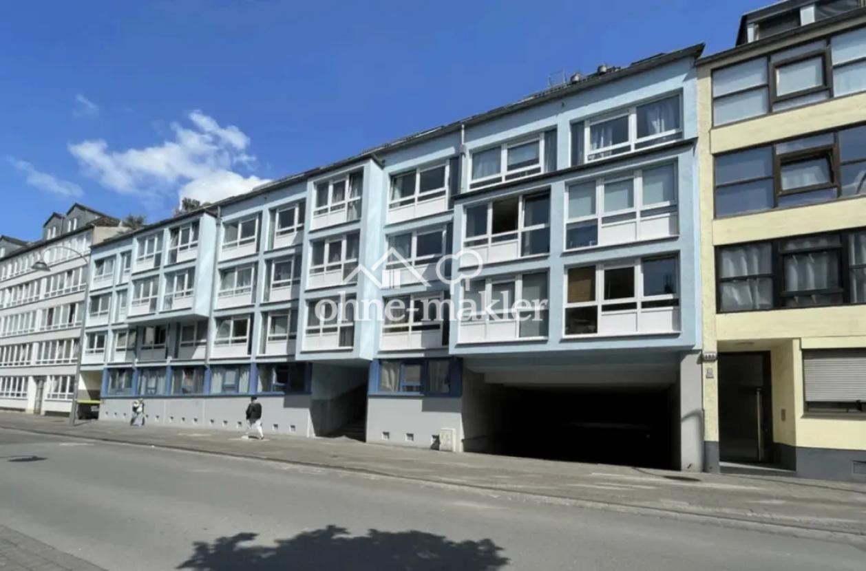 Straßenansicht