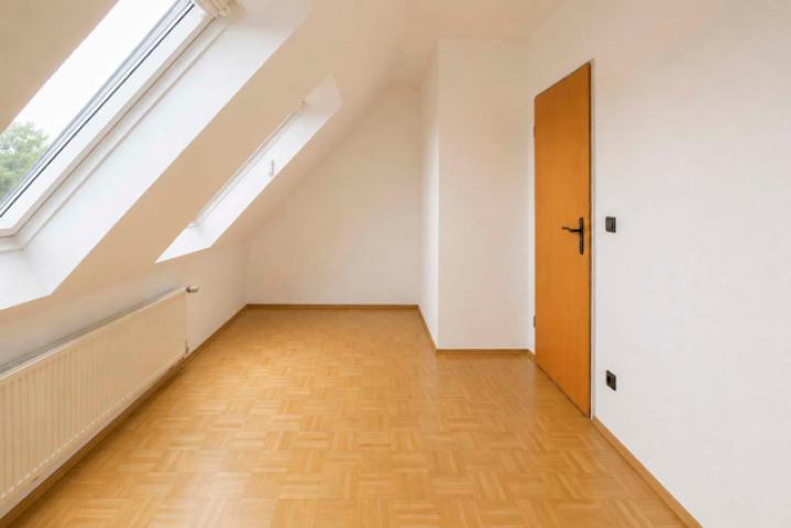 Schlafzimmer DG
