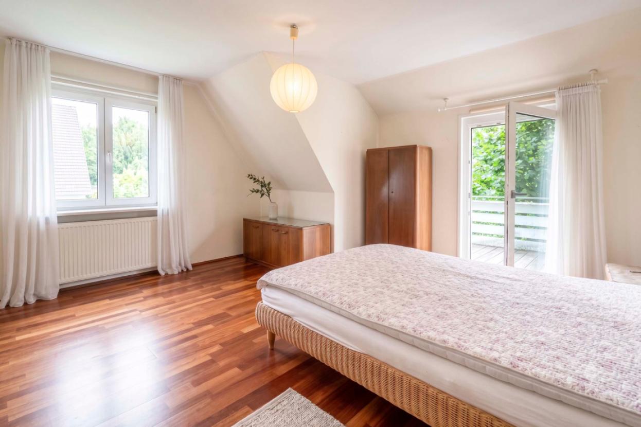 Schönes Schlafzimmer OG