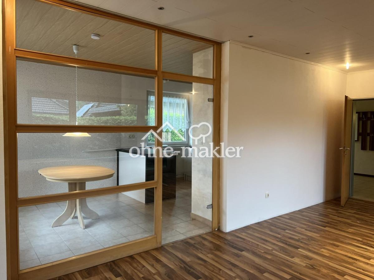 Wohnzimmer Blick in die Küche