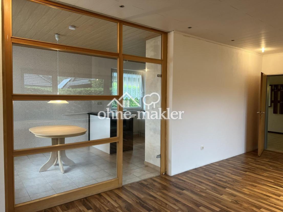 Wohnzimmer Blick in die Küche