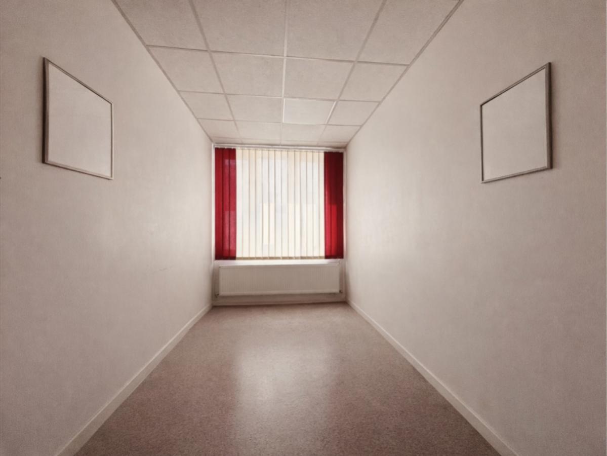 Studio (KI Staging)