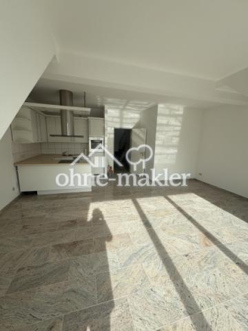 Wohnzimmer/ Einbauküche