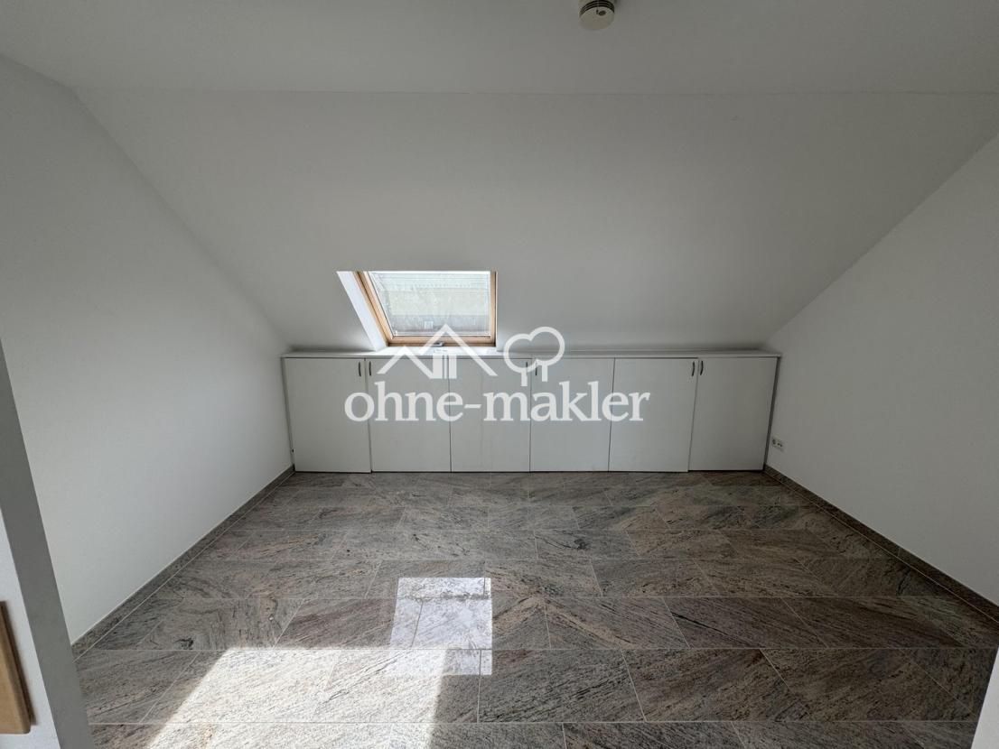 Gäste-/Arbeitszimmer