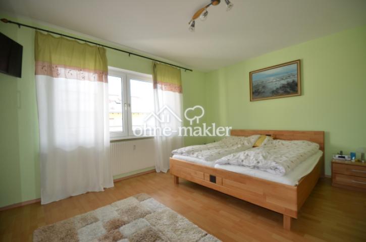 großes Schlafzimmer