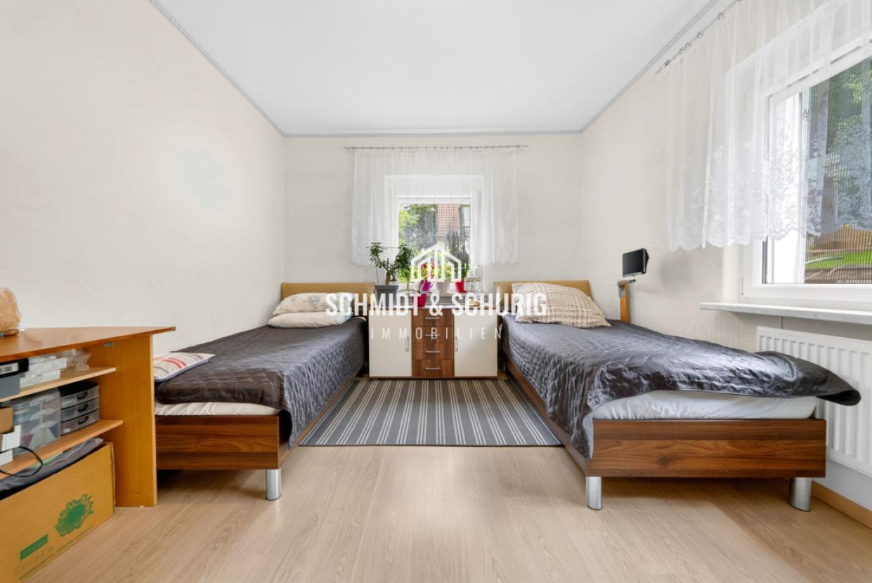 Zimmer 2 EG