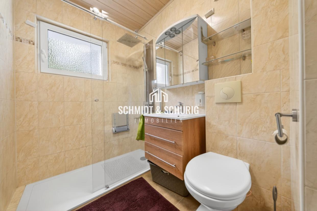 Badezimmer EG