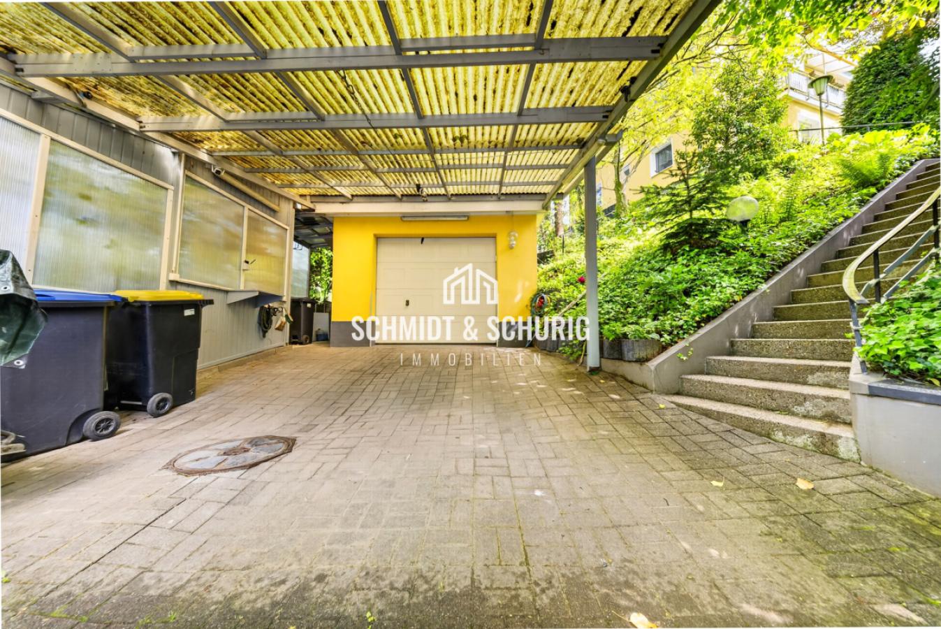Garage + Carport