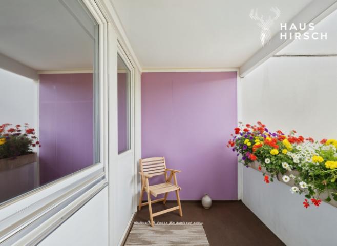 Balkon (KI Staging)
