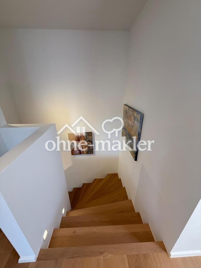 Treppe zum Obergeschoss