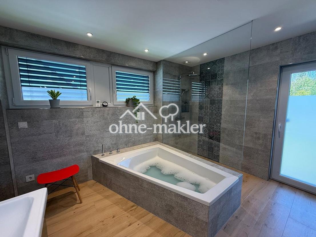 Wellnessbad mit Wanne
