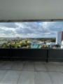 Fernblick vor dem Balkon