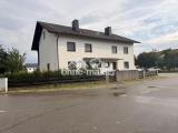 Haus von vorne