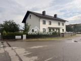 Haus seitlich
