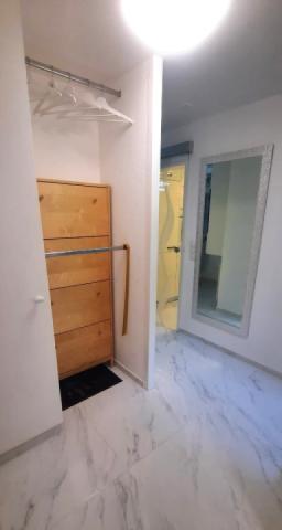 06 Eingang Garderobe