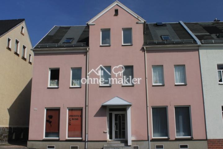 Strassenfront  Gewerbeeingänge