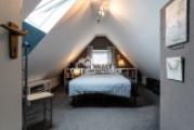 erstes Zimmer im DG