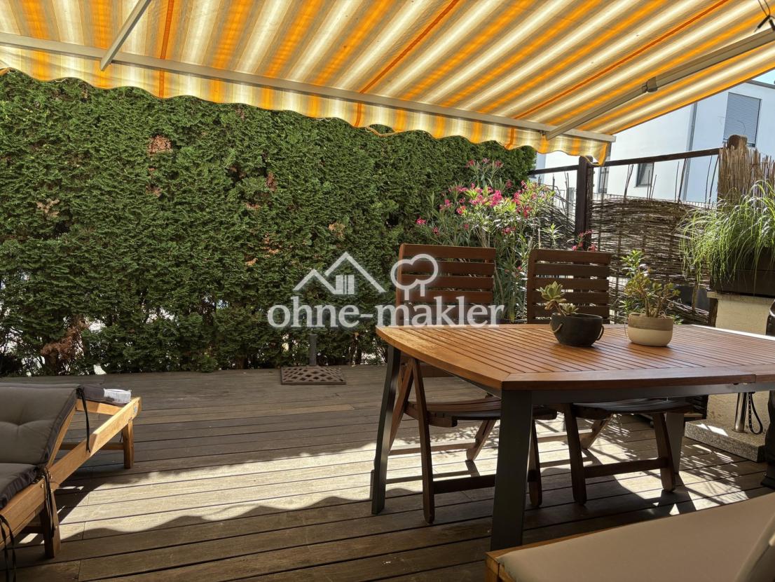Südterrasse mit Hartholz Belag