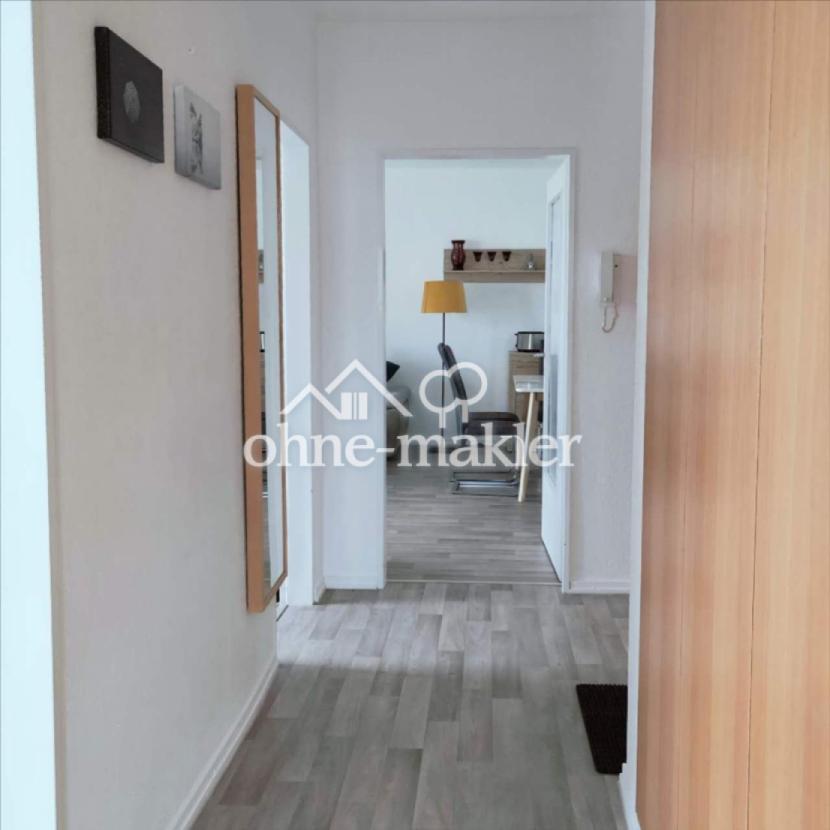 Flur mit Einbauschrank