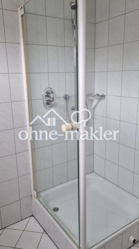 Bad 2 mit Dusche