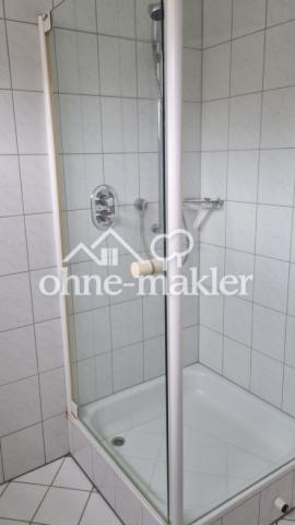 Bad 2 mit Dusche