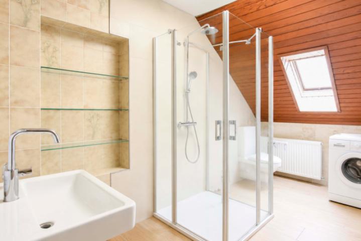 11 Badezimmer OG