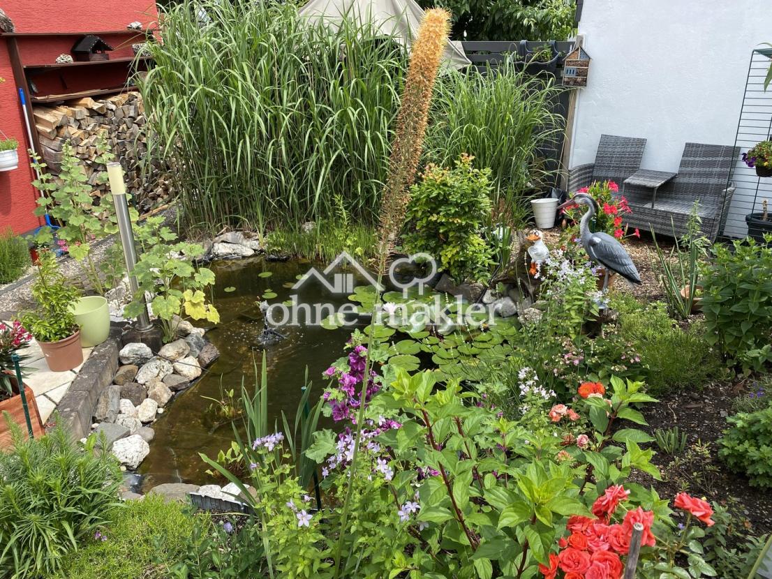 Terasse mit Teich