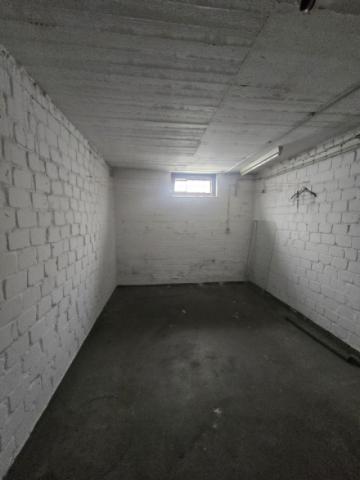 Keller