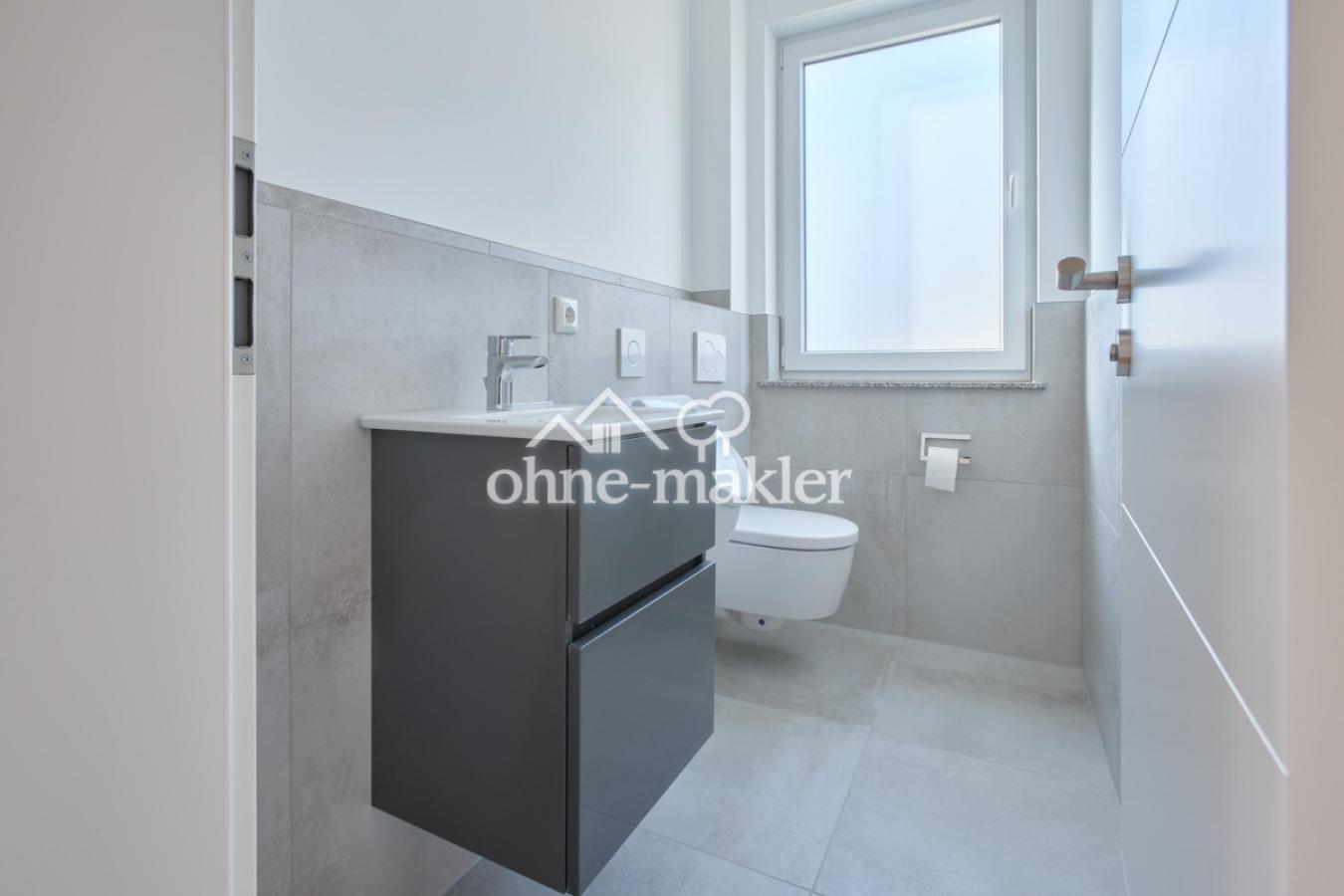 Gäste-WC mit Urinal