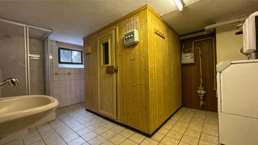 Bad Keller mit Sauna 