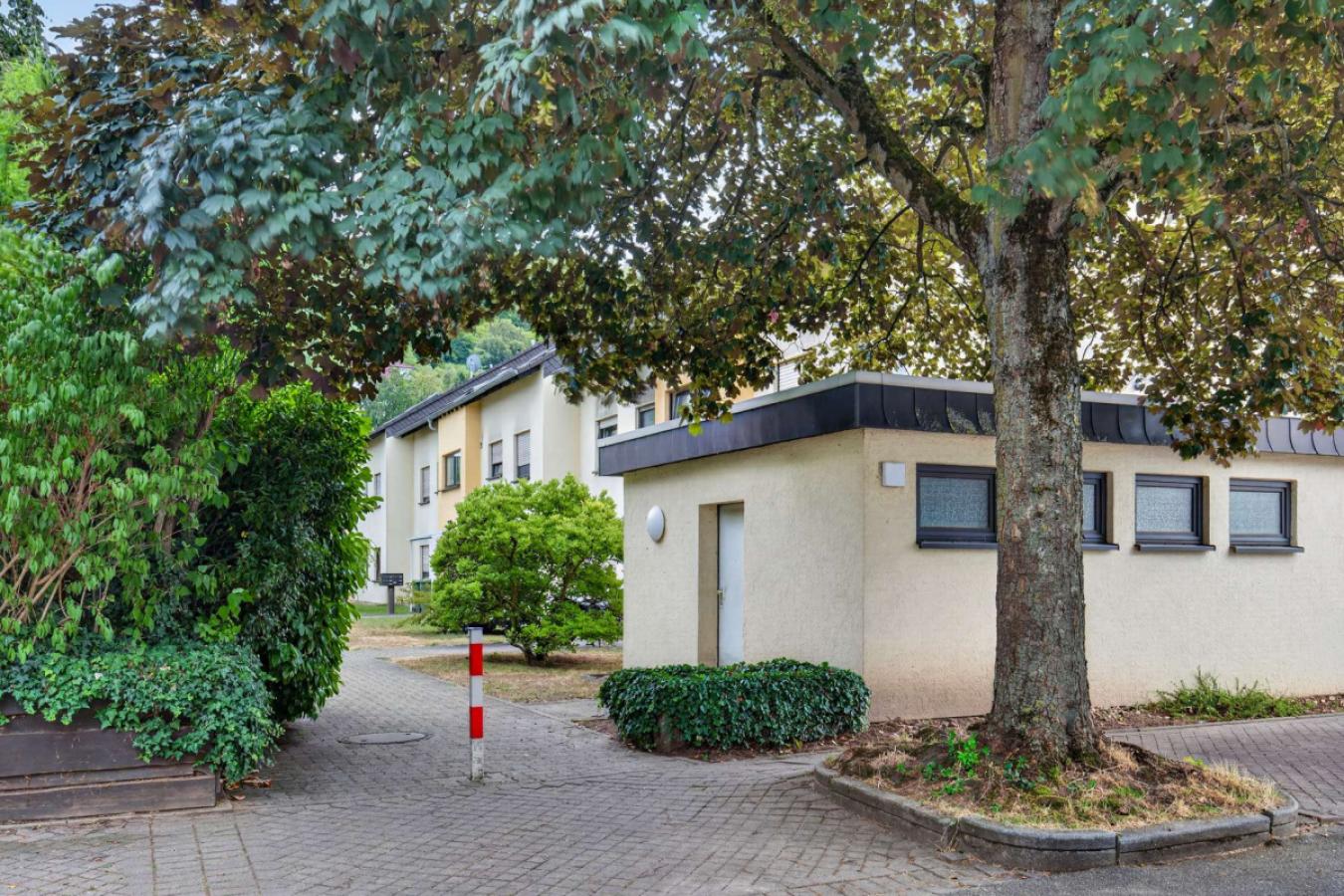 Straßenansicht