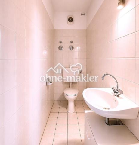 separate Toilette