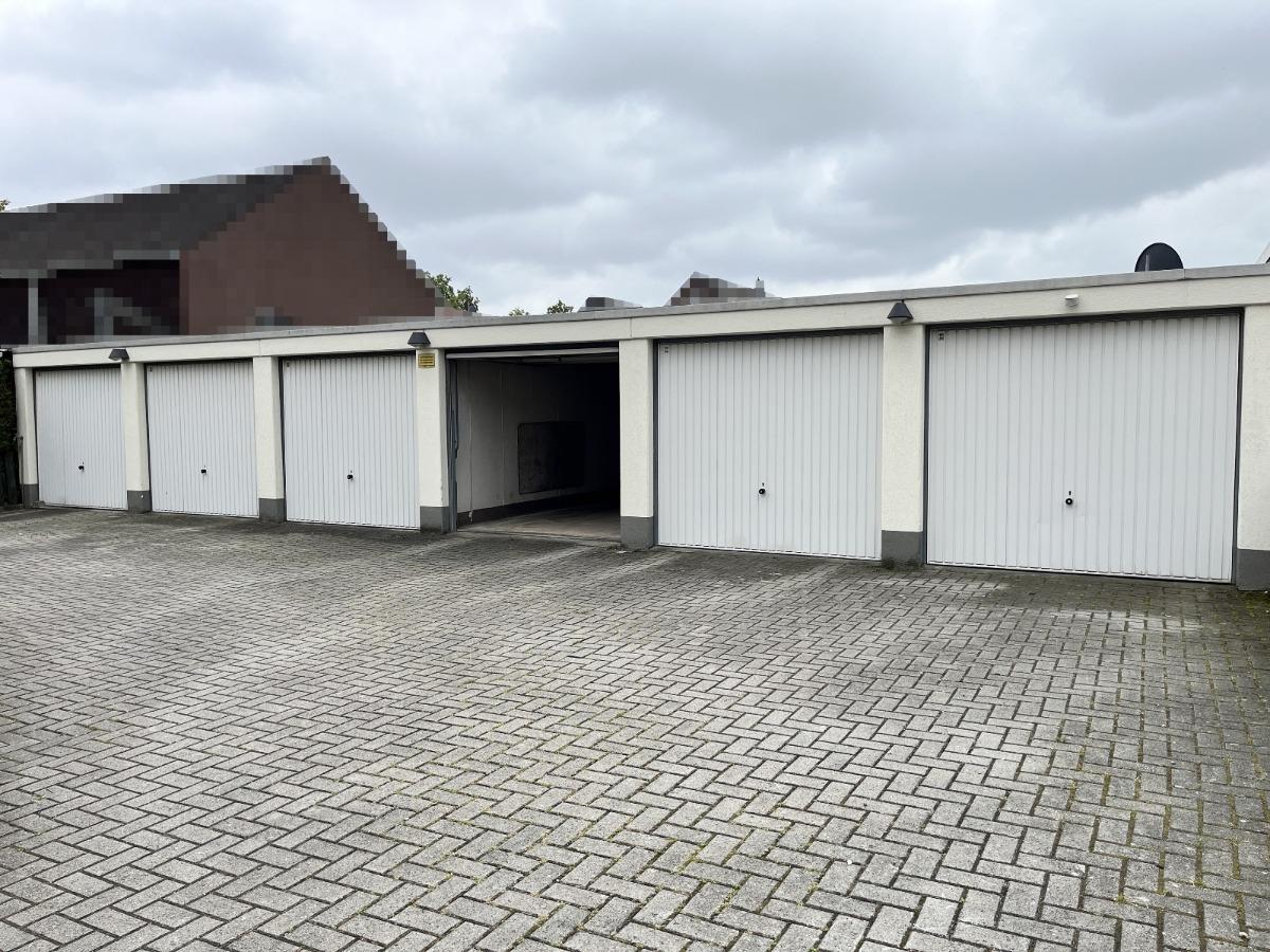 Garagenhof 1