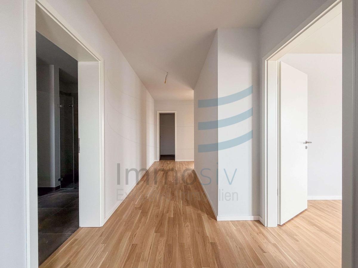 Moderner Flur im Penthouse.jpg