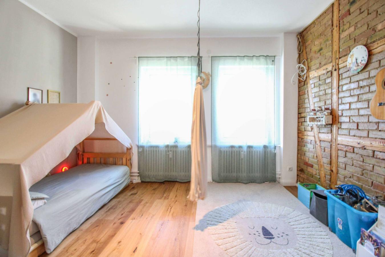Schlafzimmer 2