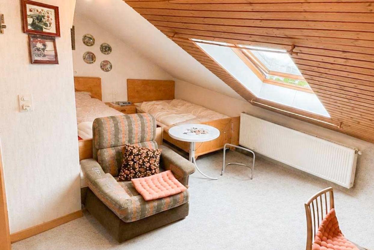 Schlafzimmer 2