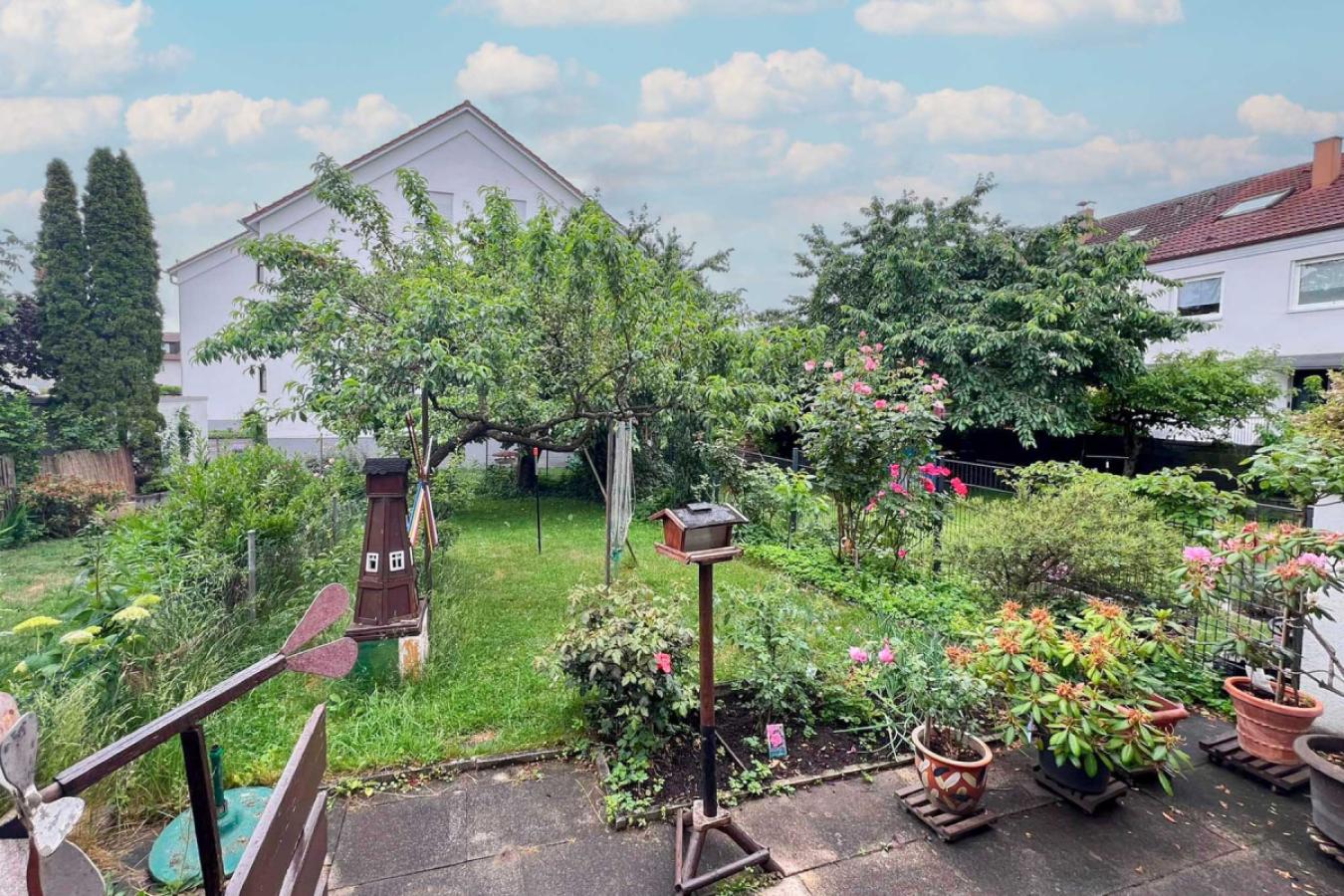 Aussicht Terrasse in den Garten