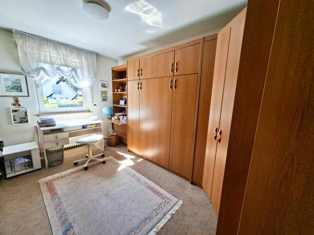 Kinderzimmer zur Gartenseite