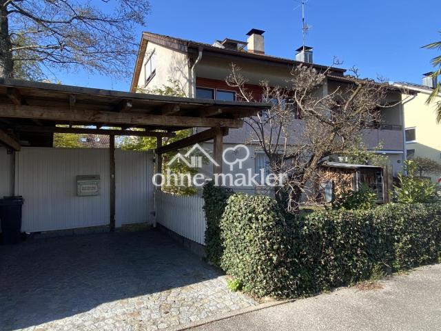 Carport mit Einangsbereich