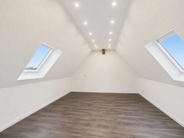 Schlafzimmer DG