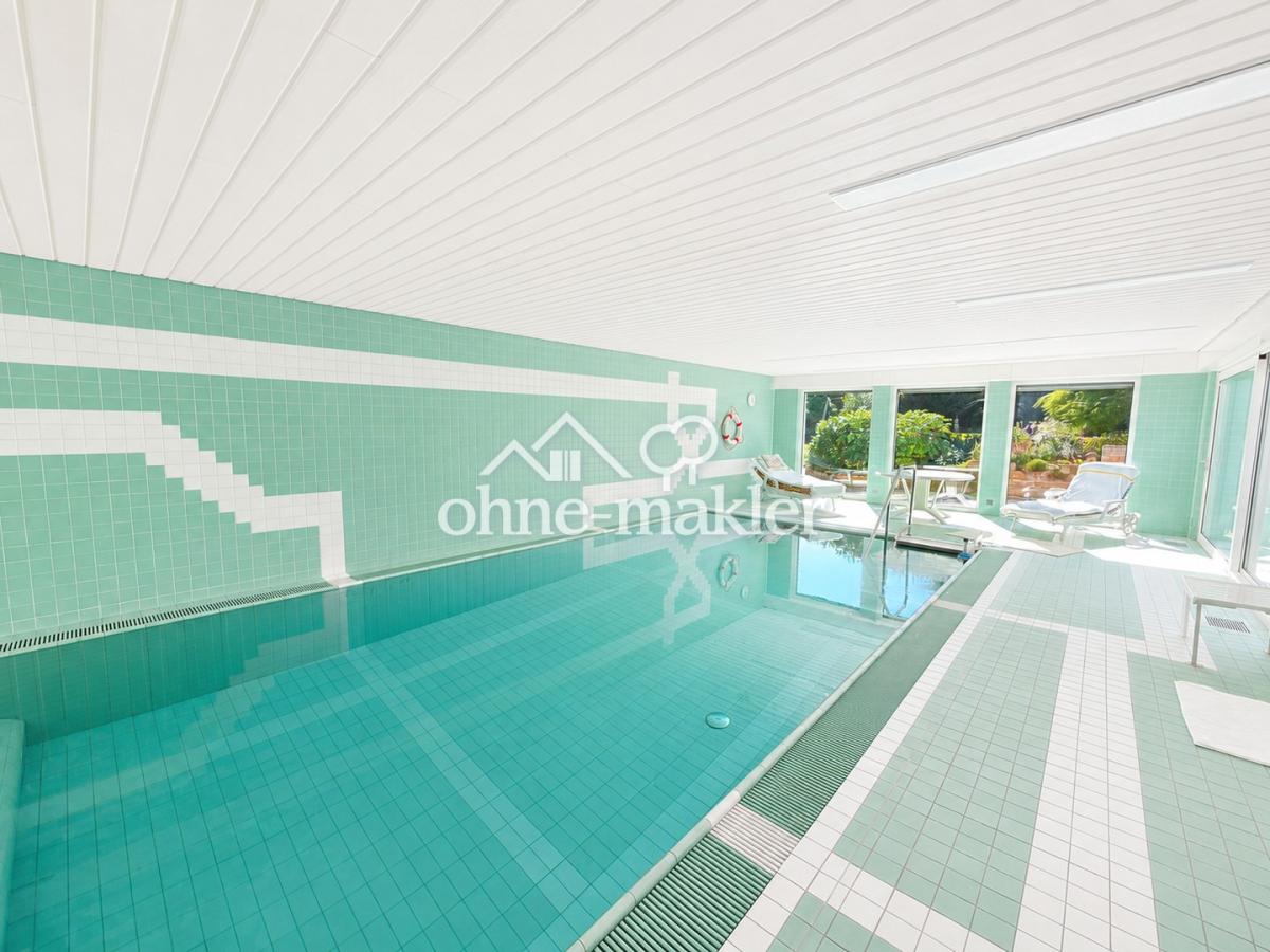 Schwimmbad