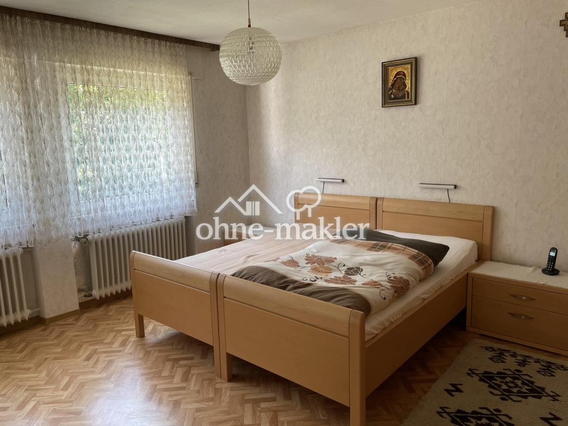 Schlafzimmer (OG)