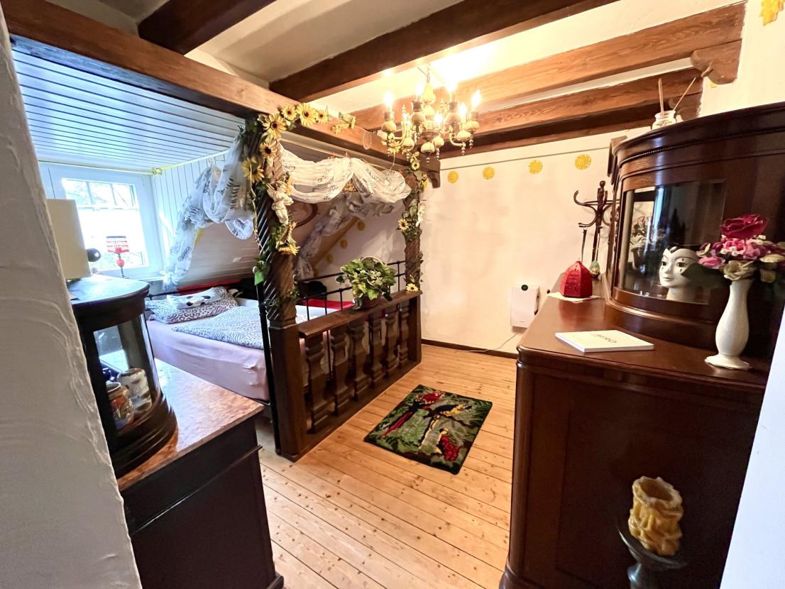 Schlafzimmer DG