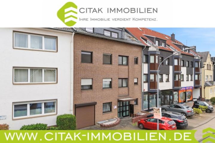 4 Zimmer Wohnung mit großen Balkon