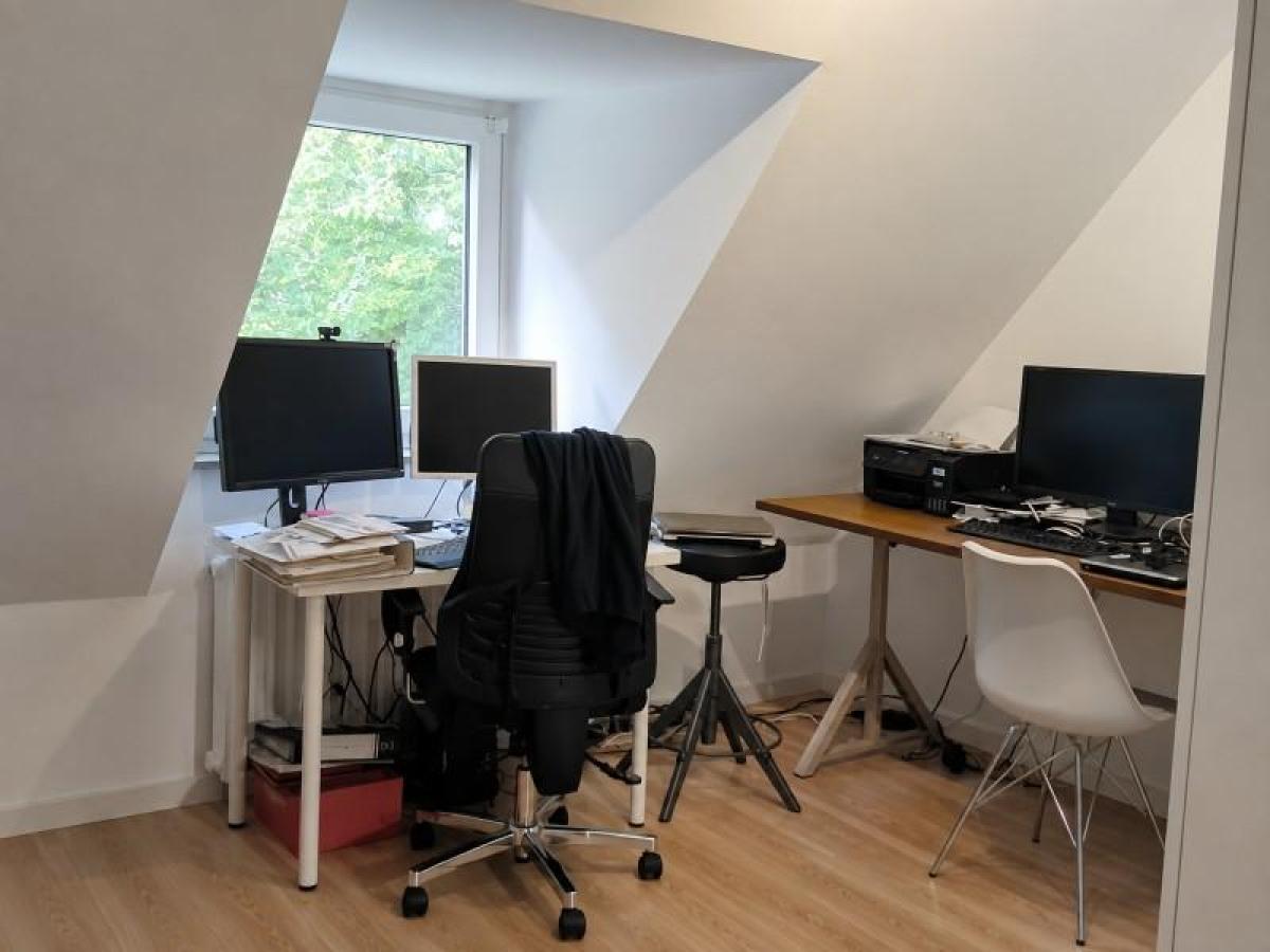 020 Büroraum