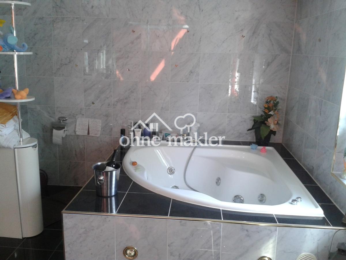 Whirlpool mit Treppe 