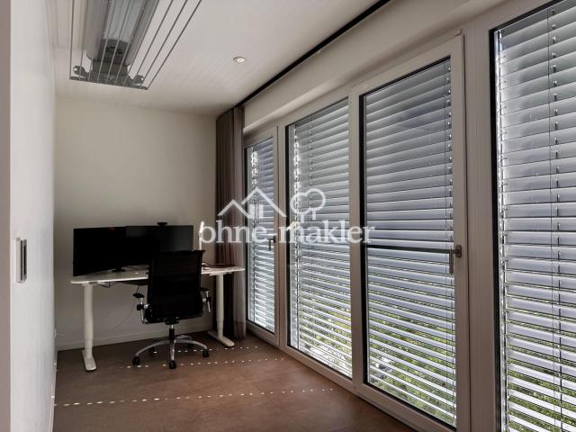 09 Arbeitszimmer 